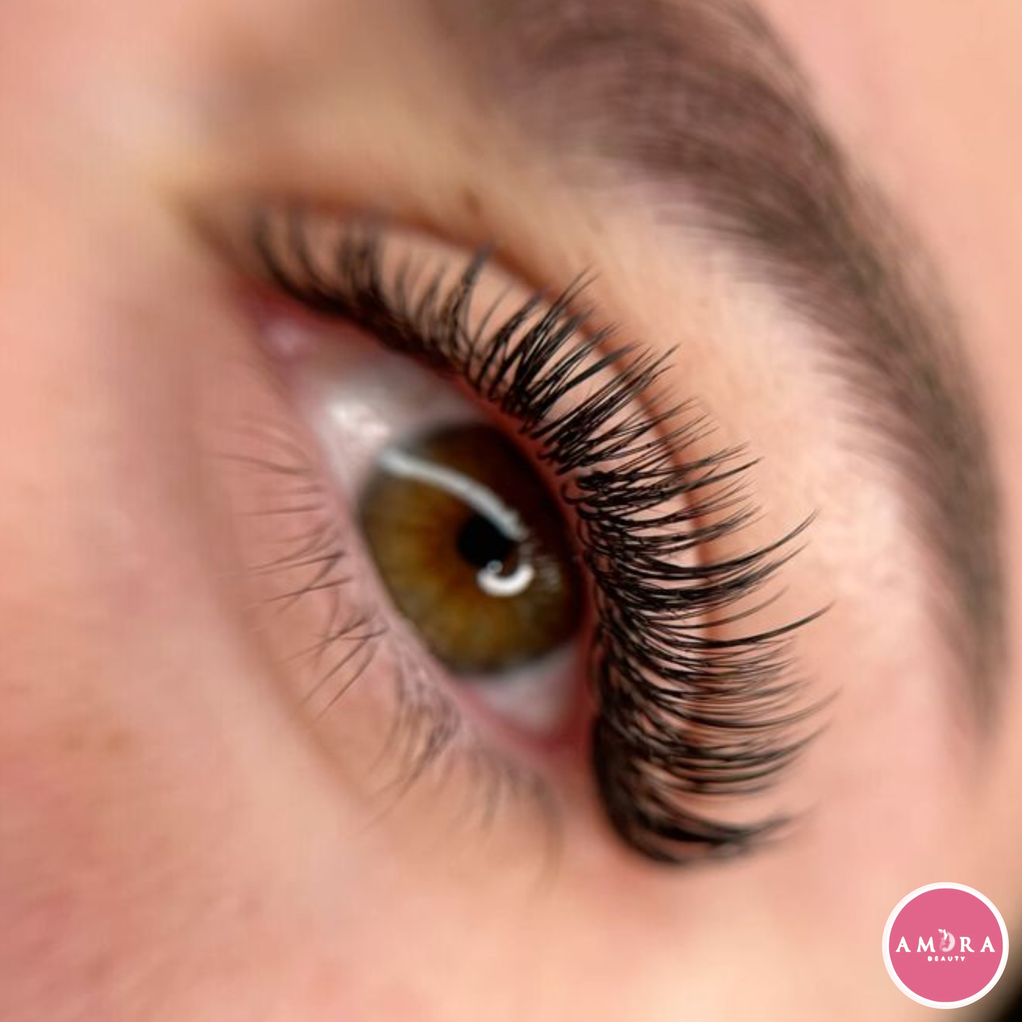 Natural looking eyelash extensions
